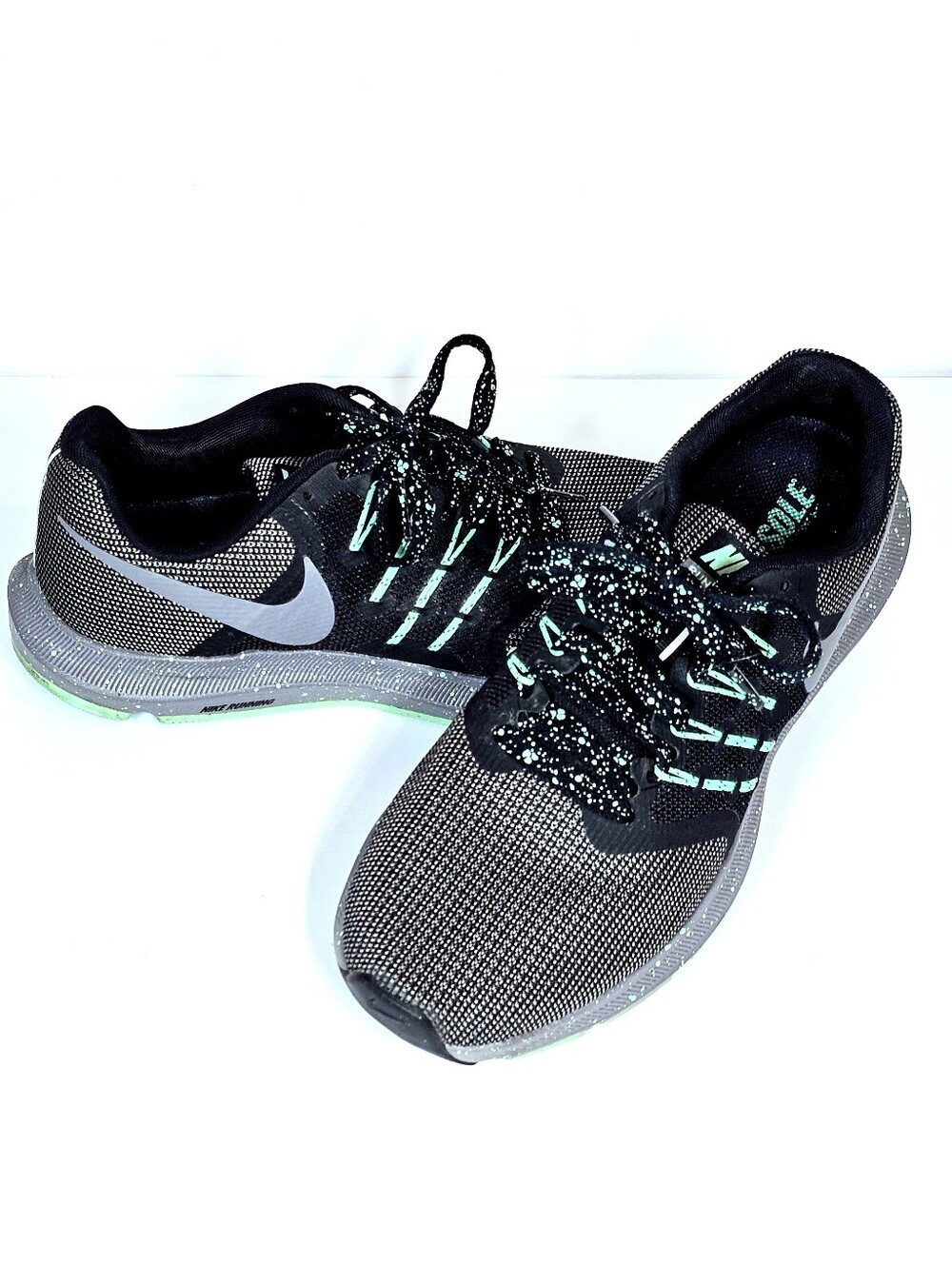 Nike Run Swift Running Shoes Womens 7.5 Black Green Mesh Athletic Gym Walking